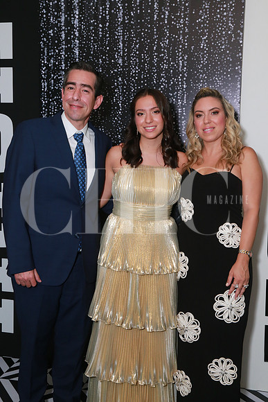 Faustino Carmona, Isabella Carmona y Paty García de Carmona (2)