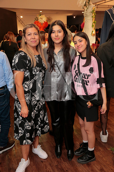 Gisela Garcia, Azura Rodriguez y Sofia Rodriguez 1