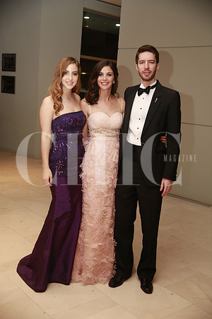 Mónica Troncoso, Adriana Troncoso y Andrés Nevarez