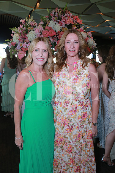 Dora Pérez de Lozano y Carmen Siller