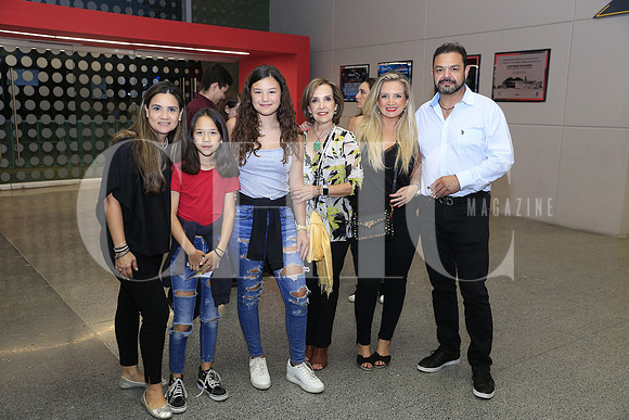 Lucero Cano, Lorea Sanchez, Greta Cano, Maria Elba de Chapa, Elba Chapa y Daniel Cano (2)