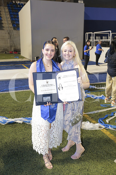 Erika Royzman y Lilian Royzman 2