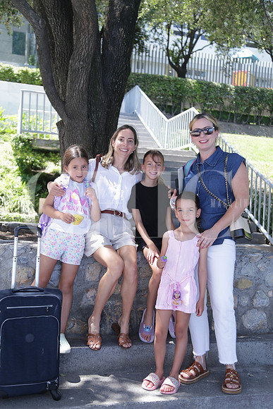 Camila Pasos, Babi Martínez, Eva Basauri, Gaby Casillas y Amelia Basauri 0