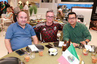 Alfonso Peralta, Javier Treviño y David Naudales (2)