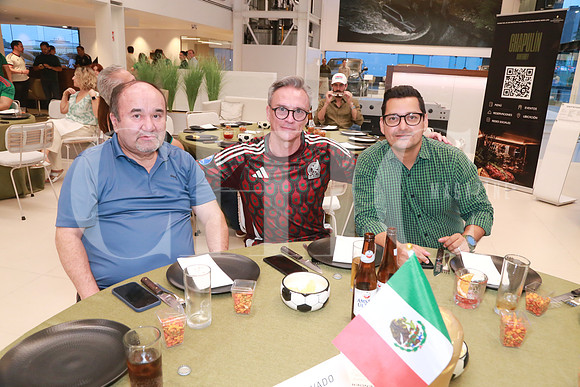 Alfonso Peralta, Javier Treviño y David Naudales (3)