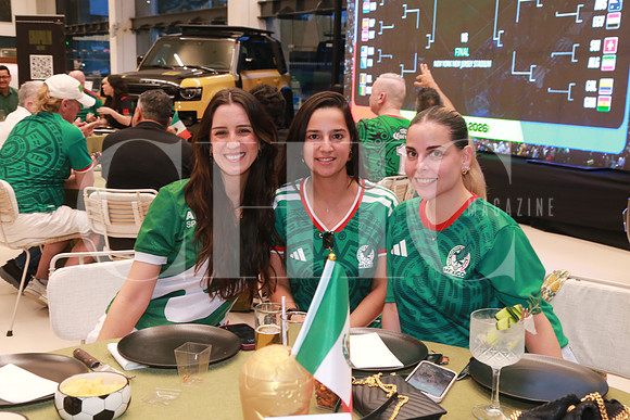 Bárbara Domene, Cristina Garza y Pau Cantú (4)
