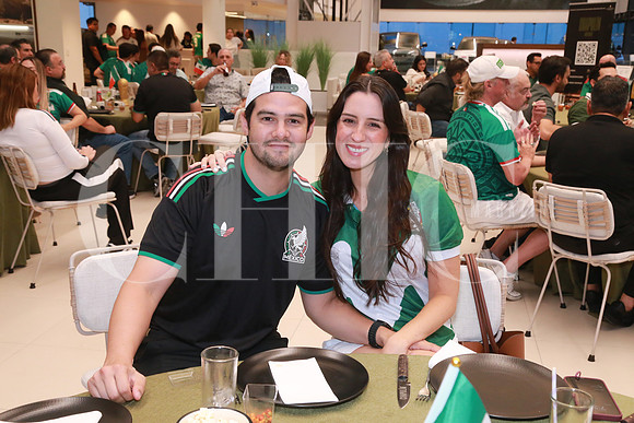 Othón Corral y Bárbara Domene