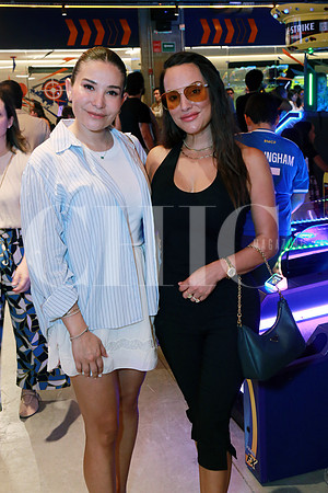 Alejandra Yllan y Vivi Villarreal