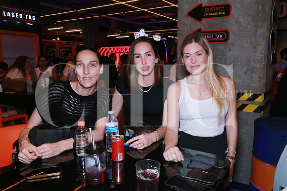 Ana Nora Peters, Romina Meyer y Cristy Martínez