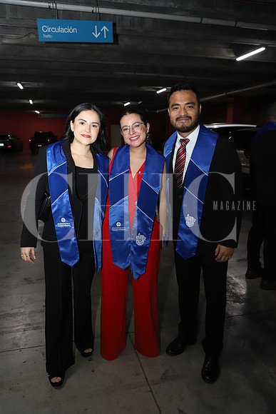 Andrea Escarraman, Cecila Estrada y Manuel Fernández 1