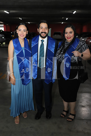 Adriana González, Ricardo González y Anabel González 1