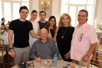 Mundo Rodríguez, Raquel Rodríguez, Santiago Calderon, Camila Rodríguez, Erika Brunell, Mundo Rodríguez, y Edmundo Rodríguez 2
