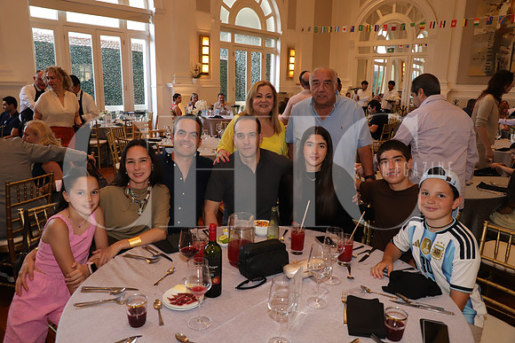 Goretti Flores, Goretti Garza, Marcelo Flores, Liz Fernandes, Francisco Flores, Valentina Flores, Santiago Flores, Marcelo Flores y Francisco Flores 5