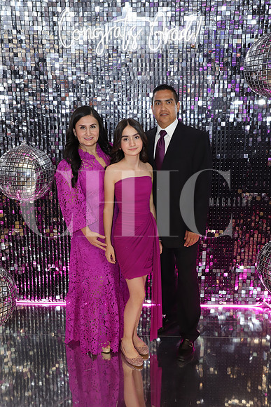 Tere Cavazos, Daniela Medina y Felix Medina 2