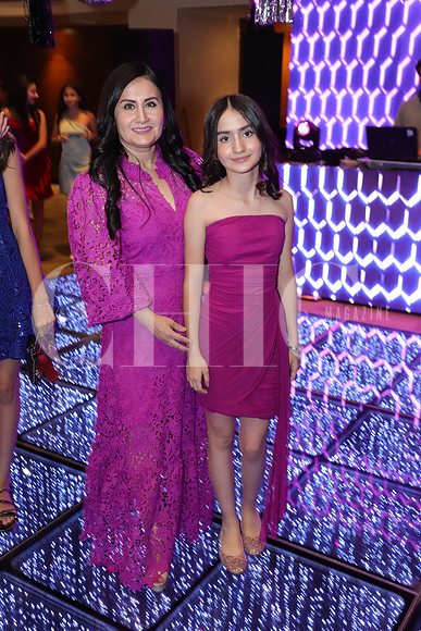 Tere Cavazos y Daniela Medina 1