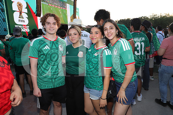 René Monje, Dana Lopez, Carolina García y Cynthia Cortés 2