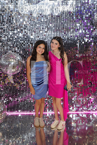 Isabella Eguiluz y Ana Catalina Aguilar 2