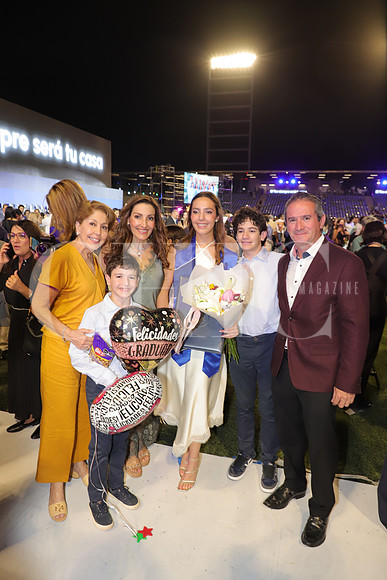 Maria del Carmen Martínez, Maricarmen Gutierrez, José Carlos Gutierrez, Loretta Gutierrez, Miguel Angel Gutierrez y Miguel Angel Gutierrez 2