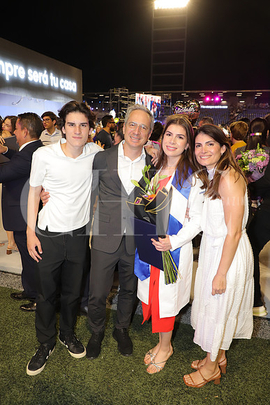 Antonio Tourrent, Guillermo Tourrent, Gabriela Tourrent y Gaby Chao 2