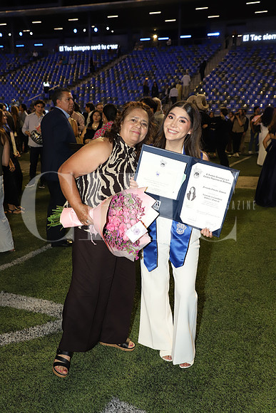 Maricarmen Romero y Fernanda González,