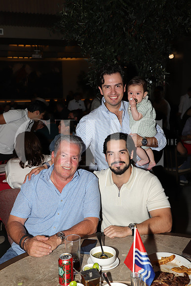Arturo Leal, Juan Pablo Leal, Arturo Leal y Alonso Leal 3