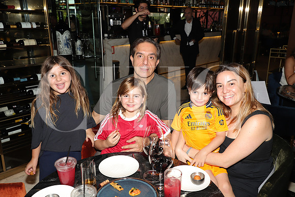 Santiago Clariond, Nicolas Clariond, Chloe Clariond, Ines Clariond y Ana Paula Clariond 2