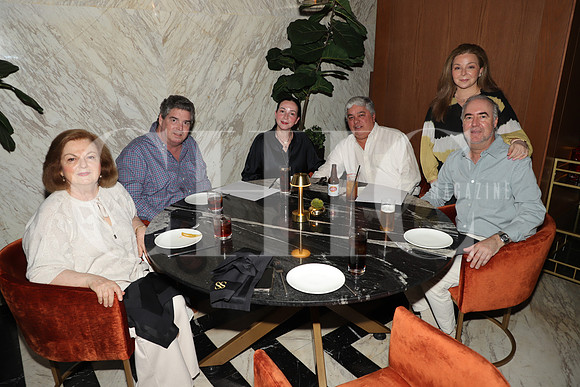 Maria Teresa Zorrilla, Juan Mario Garza, Juan Mario Garza, Paola Garza, Gerardo Cordova, Rafael Navarro y Mini Garza 1