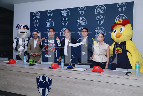 Eduardo Martínez Treviño, Jorge Carlos Ochoa, Javier Sánchez, José Ochoa y Carolina Aguirre (10)