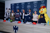 Eduardo Martínez Treviño, Jorge Carlos Ochoa, Javier Sánchez, José Ochoa y Carolina Aguirre (11)