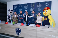 Eduardo Martínez Treviño, Jorge Carlos Ochoa, Javier Sánchez, José Ochoa y Carolina Aguirre (6)