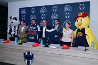 Eduardo Martínez Treviño, Jorge Carlos Ochoa, Javier Sánchez, José Ochoa y Carolina Aguirre (9)