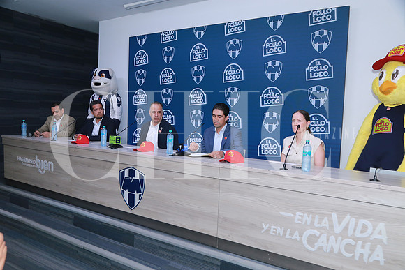 Eduardo Martínez Treviño, Jorge Carlos Ochoa, Javier Sánchez, José Ochoa y Carolina Aguirre (3)
