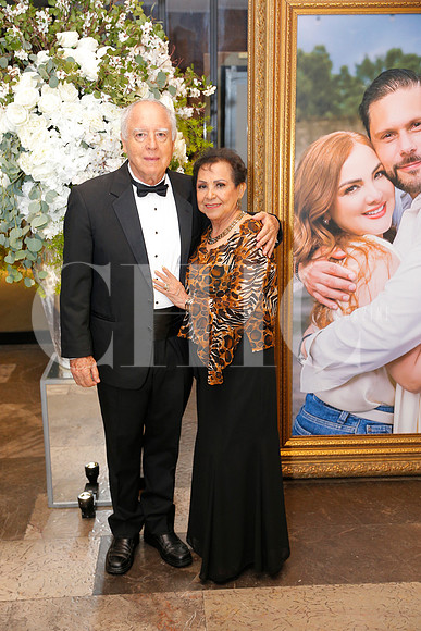Guillermo Valdez y Carmen Serrato (2)