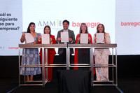 Firma de Alianza AMMJe con Banregio (4)