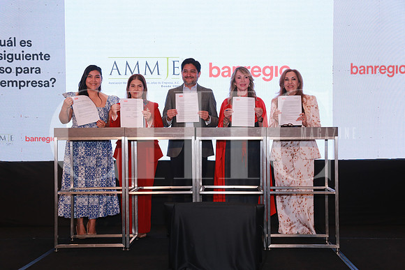 Firma de Alianza AMMJe con Banregio (4)