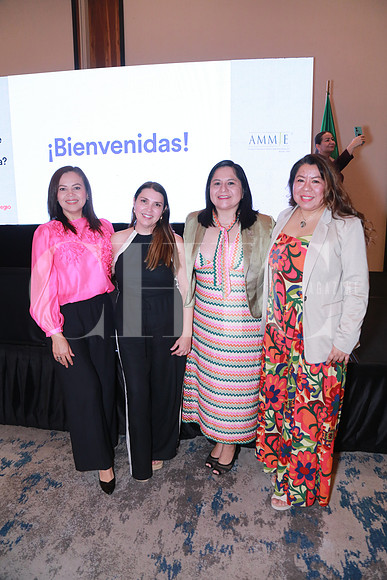 Indira Herrera, Ingrid Smith, Verónica Garza y Mayra Rojas (3)
