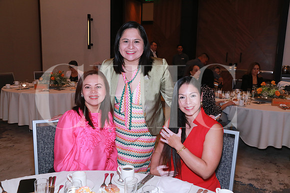 Indira Herrera,Verónica Garza y Liliana Camacho