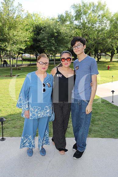 María Oviedo, Sandra Barrios y Roberto de la Torre 0