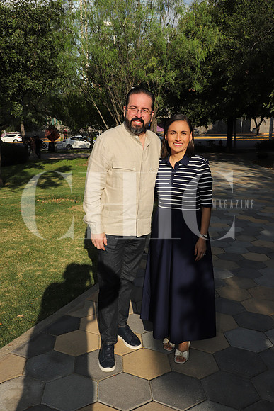 Roberto Hinojosa y Melisa Segura 0