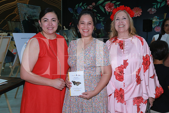 Erika Zuñiga, Elizabet Candiani y Lilian Rojas (2)