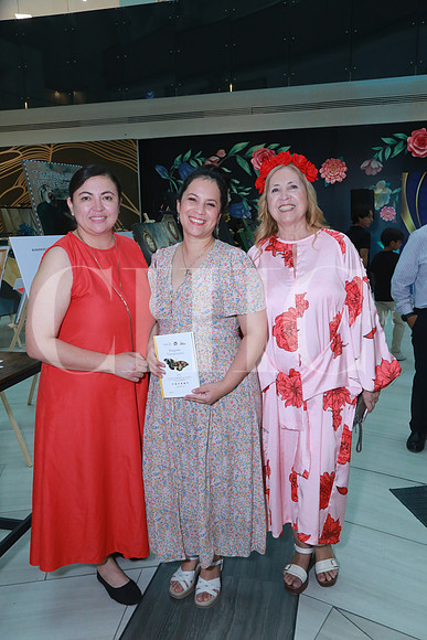 Erika Zuñiga, Elizabet Candiani y Lilian Rojas (3)