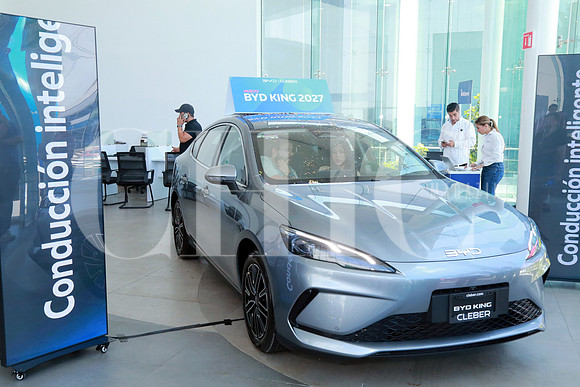 Aspectos del nuevo BYD King 2027 (39)