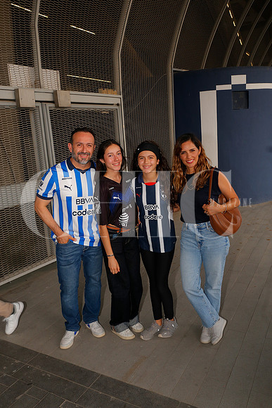 Jesús Barraza, Maria René Barraza, Ana Gabriela Barraza y Mayita Barraza 3