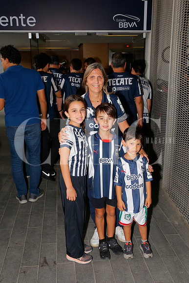 Cristina Rodríguez, Sofia Larraza, Diego Larraza y Roberto Cantú 2