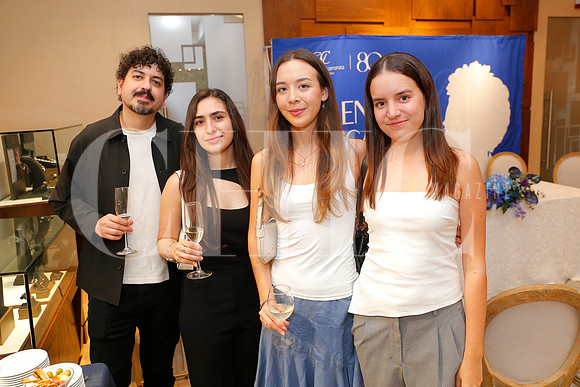 Miguel Zertuche, Ana Lucía Vasquez, Alejandra Díaz y Angela Espinoza 1