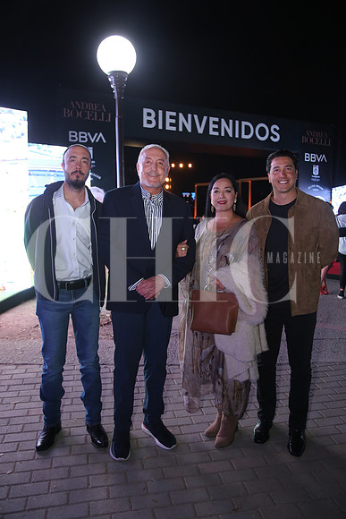 Guillermo Pérez Salinas, Guillermo Pérez Salinas, Mireya de Pérez Salinas y Juan Pablo Pérez Salinas  (1)