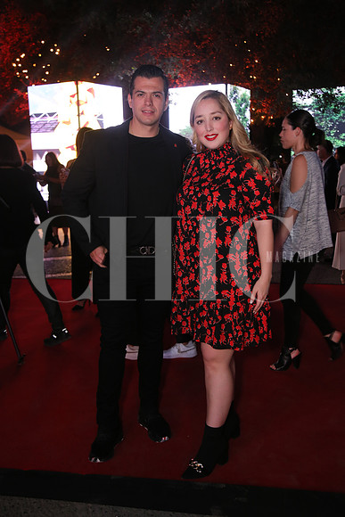 Jesús Barron y Stephanie Roxanne