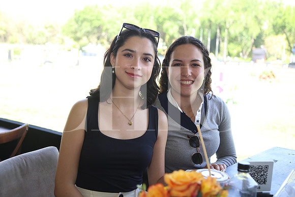 Gabriela Alanis y Karla Díaz