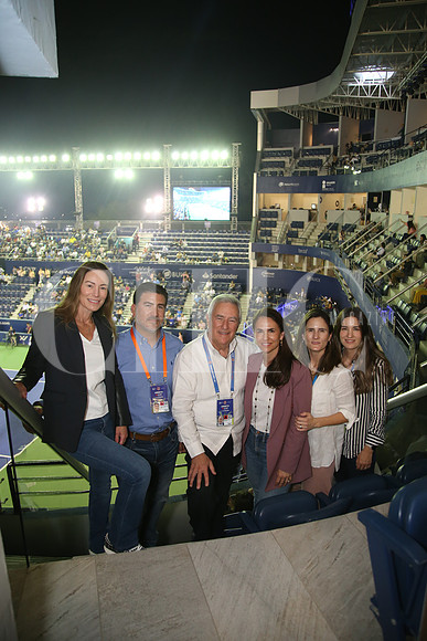 Alejandra Garza, Hernán Garza, Hernán Garza, Daniela Garza, Sofia Garza y Eugenia Garza  (11)