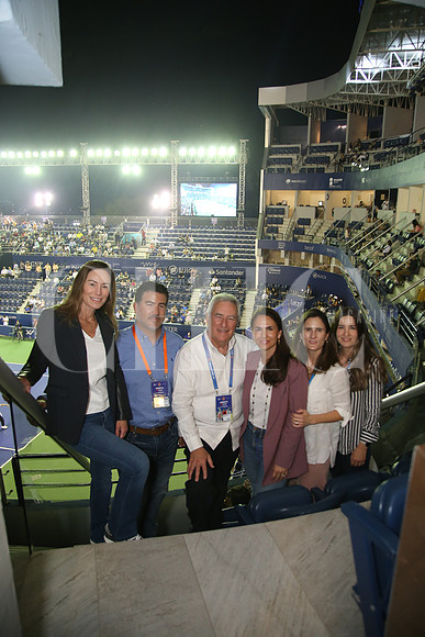 Alejandra Garza, Hernán Garza, Hernán Garza, Daniela Garza, Sofia Garza y Eugenia Garza  (5)